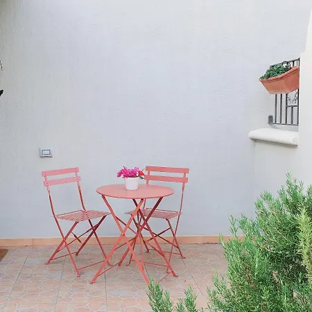 Nautilus - Monolocale Seminterrato Con Finestre