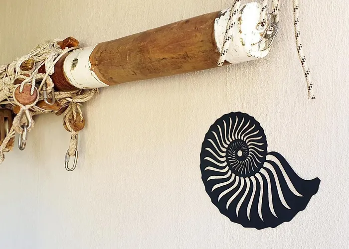 Nautilus - Monolocale Seminterrato Con Finestre アパート